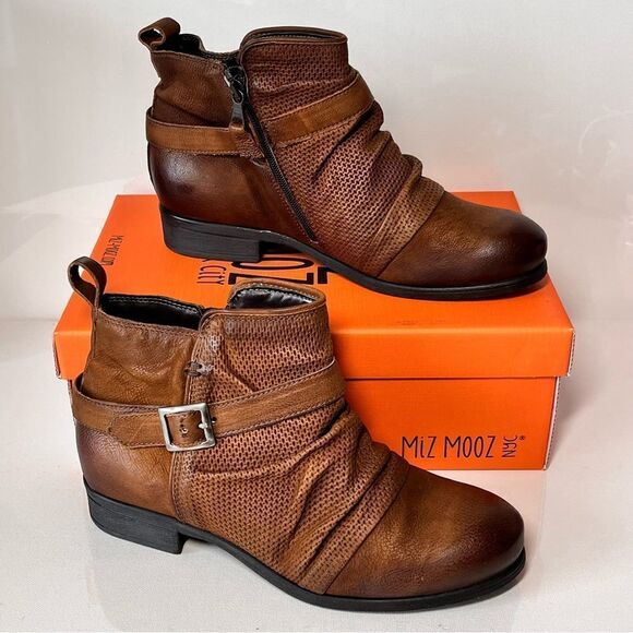 Miz Mooz Suzy Wide Width Leather Ankle Boots - Picture 1 of 8